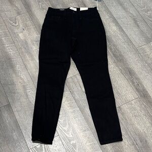 Classic Black Women's skinny Jeans